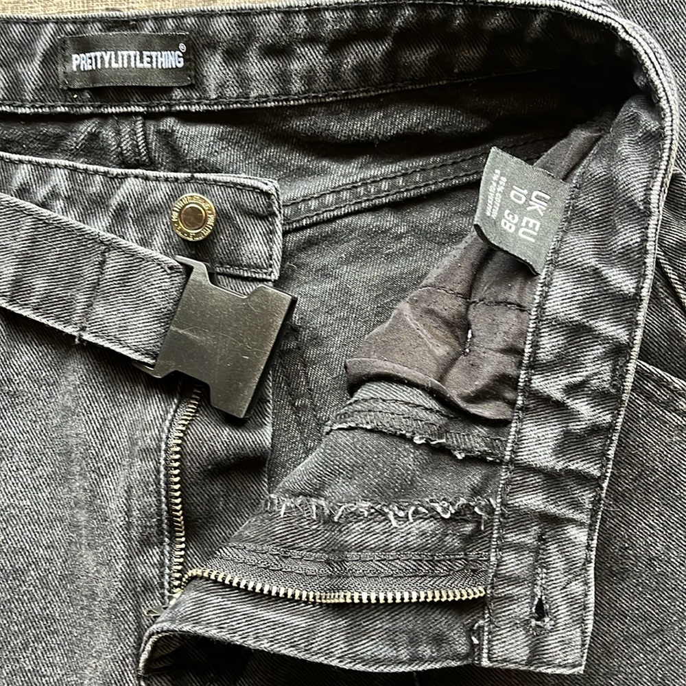 Pretty Little Things Black Utility Cargo Pants - Picture 4 of 7
